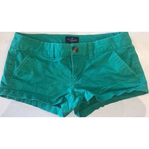 American Eagle green shorts